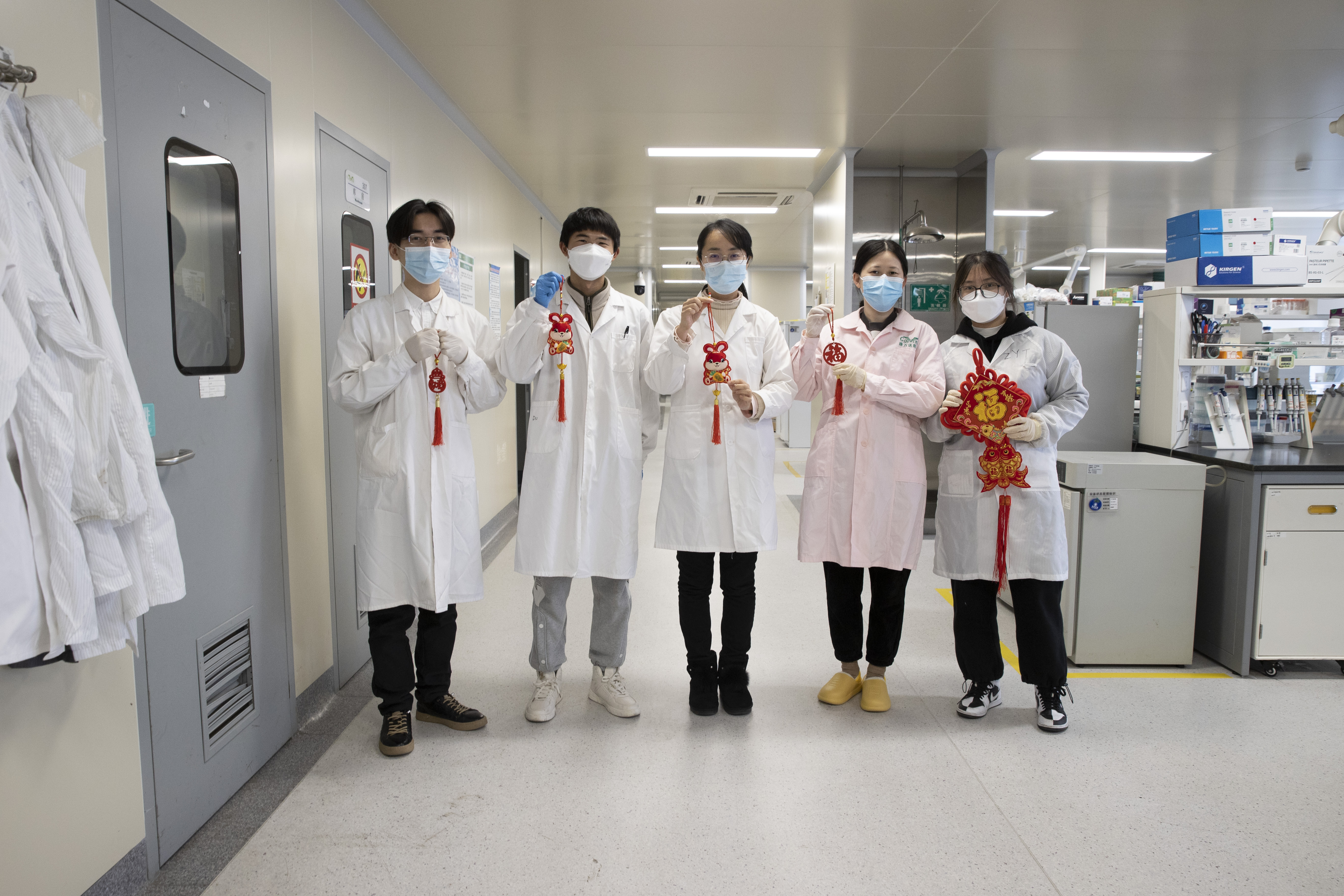 .jpg 6c8570cfae1bcc43c80ea7d92a14d81.jpg